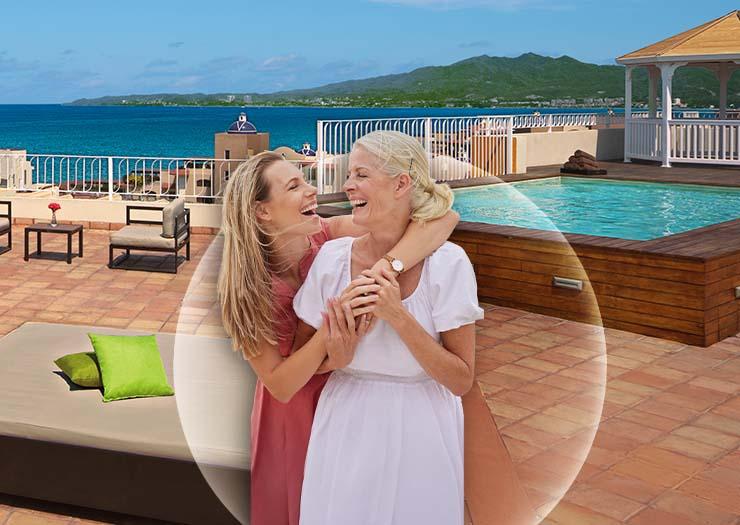 CELEBRATE MOM WITH A TRIP Krystal Grand® Nuevo Vallarta CELEBRATE MOM WITH A TRIP Krystal Grand® Nuevo Vallarta
